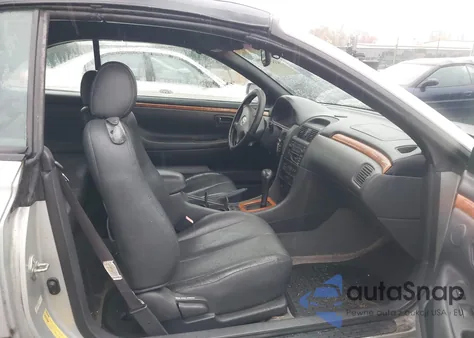 2002 Toyota Camry Solara Sle V6 z USA, uszkodzony, nr VIN 2T1FF28P42C600566